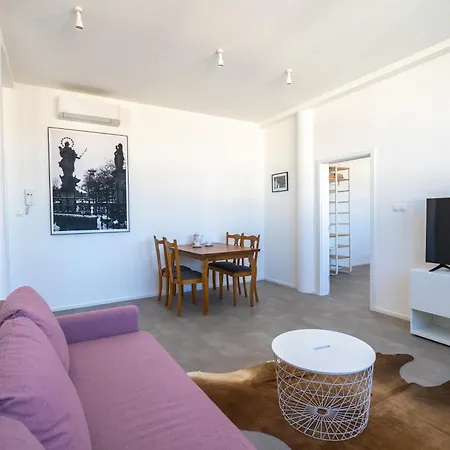 Old Town Apartment Black Bratislava Exterior photo